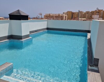 Apartament z basenem na dachu Torreviaja